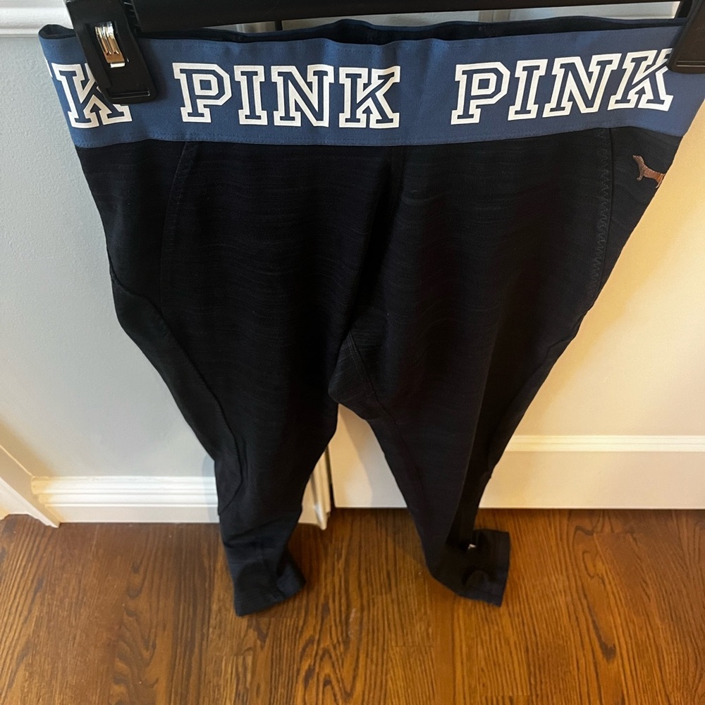 VS PINK Ultimate Leggingss